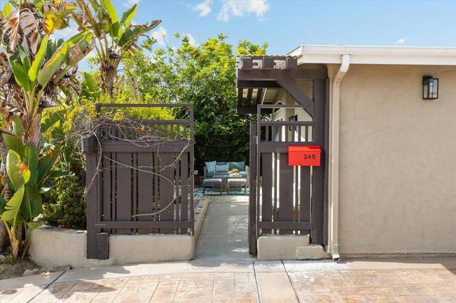 248 Coneflower Street, Encinitas, CA 92024