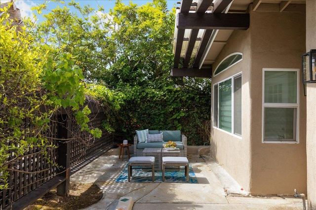248 Coneflower Street, Encinitas, CA 92024