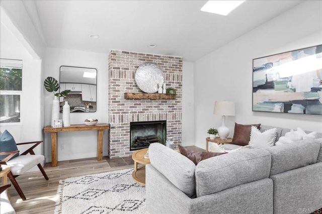 248 Coneflower Street, Encinitas, CA 92024