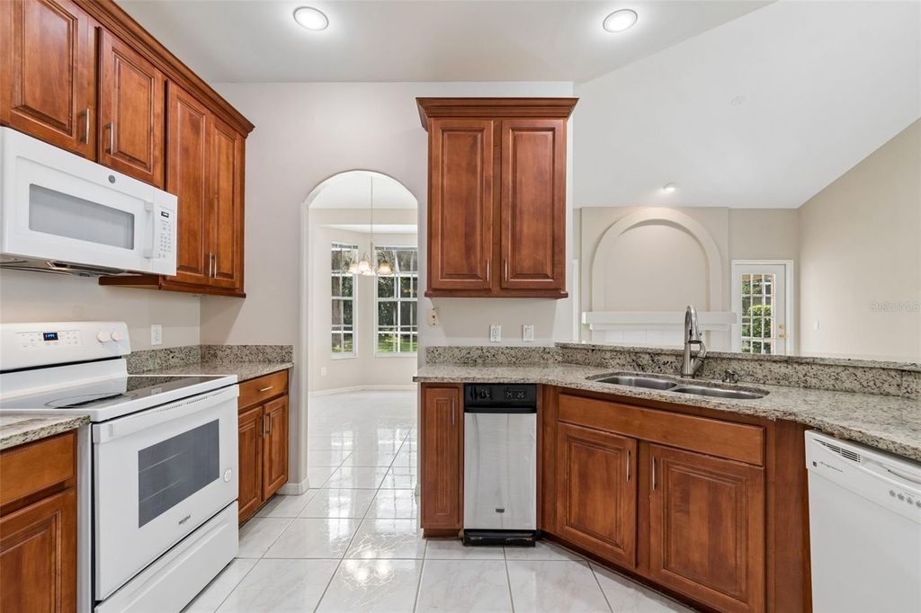 Image 2 of property listing at 4910 EBENSBURG DRIVE, Tampa, FL 33647