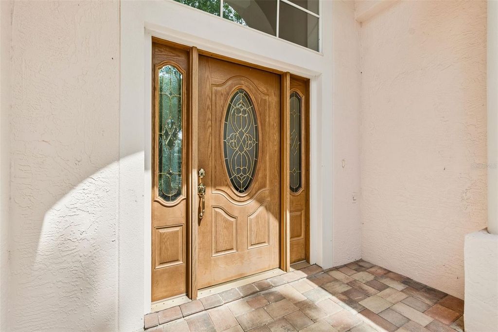 Image 12 of property listing at 4910 EBENSBURG DRIVE, Tampa, FL 33647
