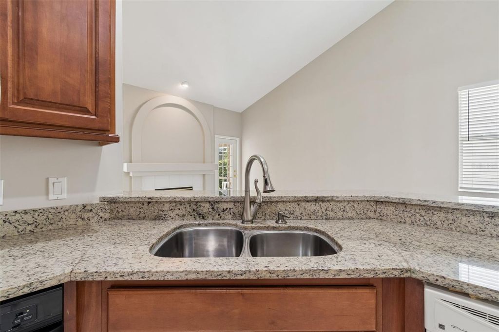 Image 23 of property listing at 4910 EBENSBURG DRIVE, Tampa, FL 33647