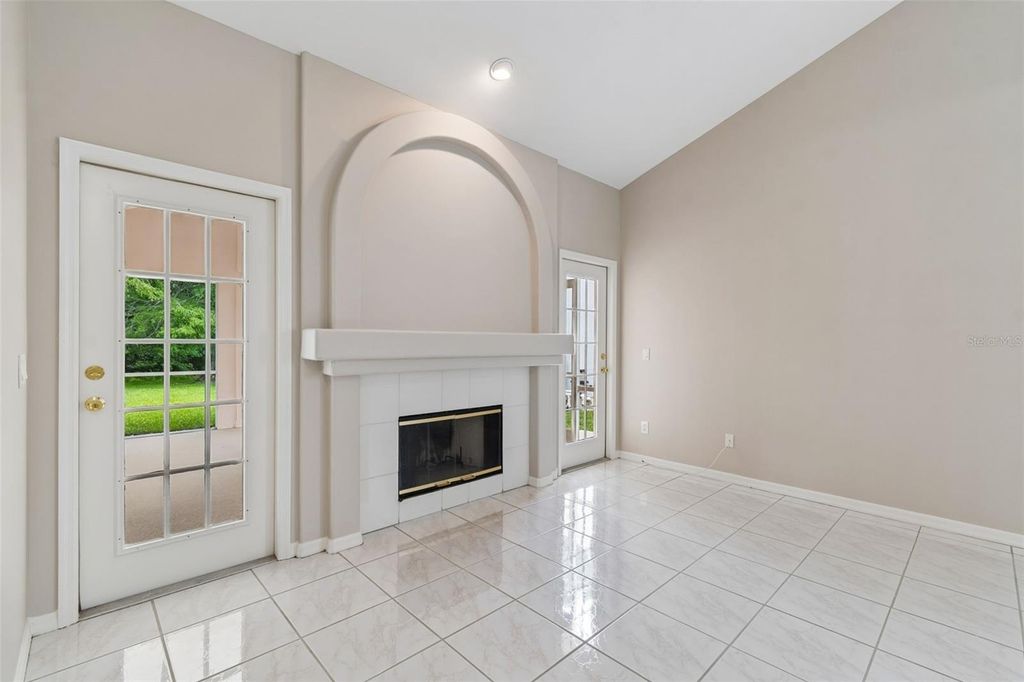 Image 27 of property listing at 4910 EBENSBURG DRIVE, Tampa, FL 33647