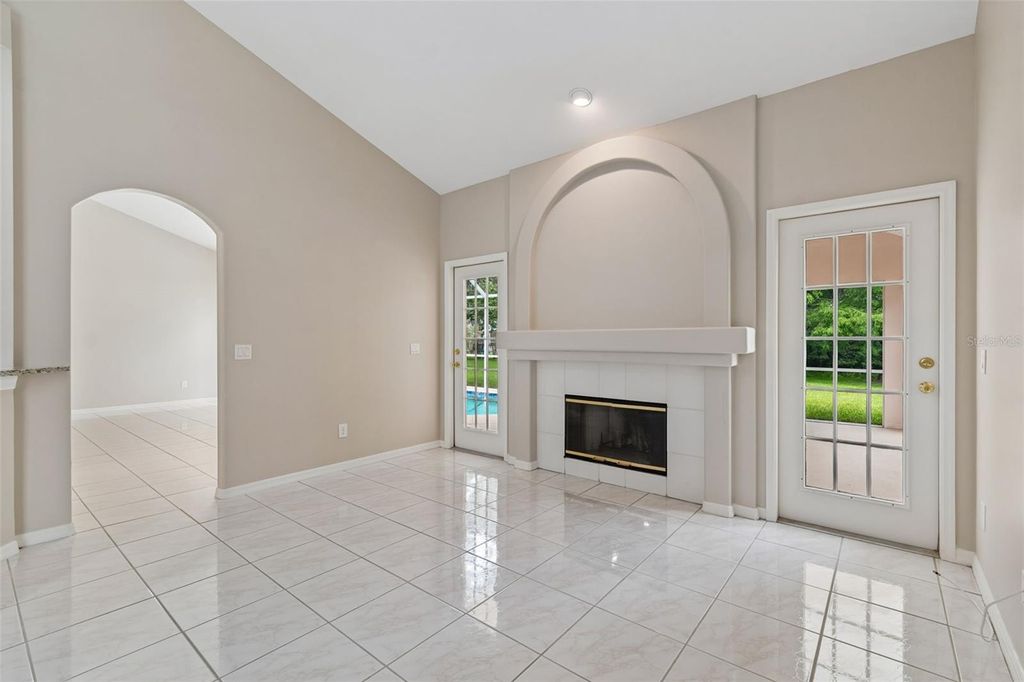 Image 5 of property listing at 4910 EBENSBURG DRIVE, Tampa, FL 33647