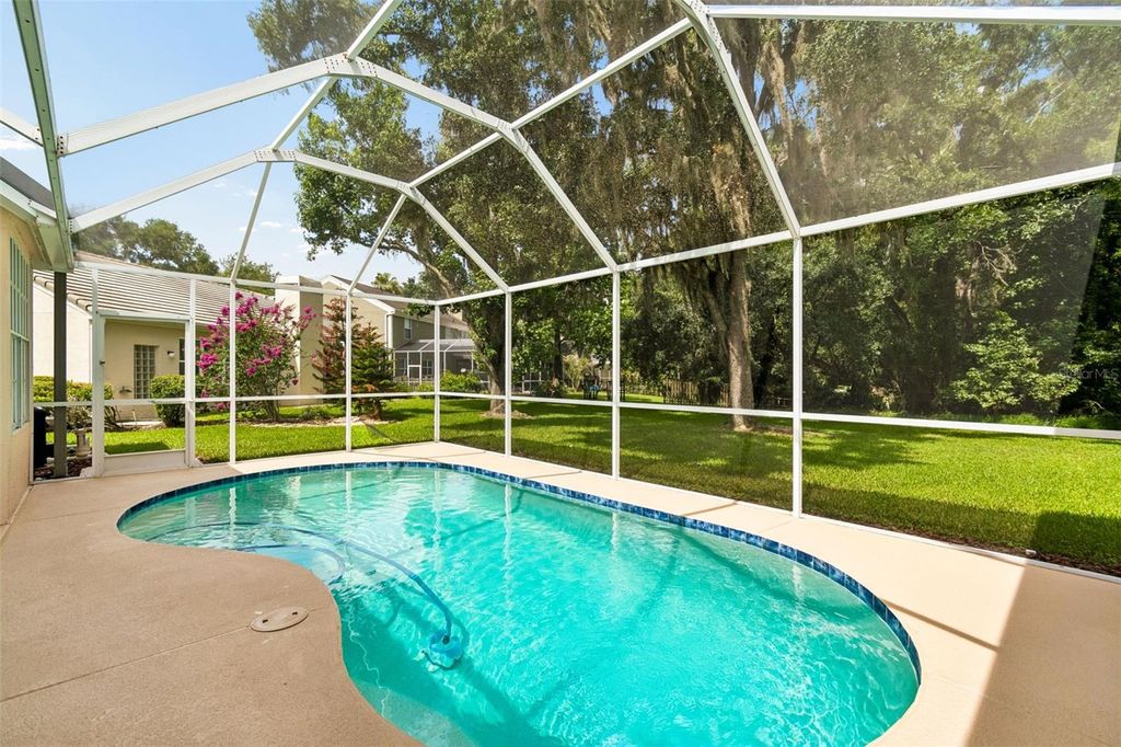 Image 45 of property listing at 4910 EBENSBURG DRIVE, Tampa, FL 33647
