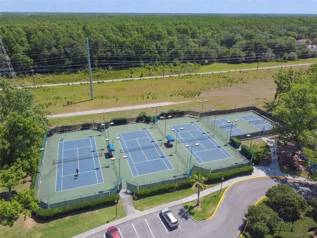 Image 63 of property listing at 4910 EBENSBURG DRIVE, Tampa, FL 33647