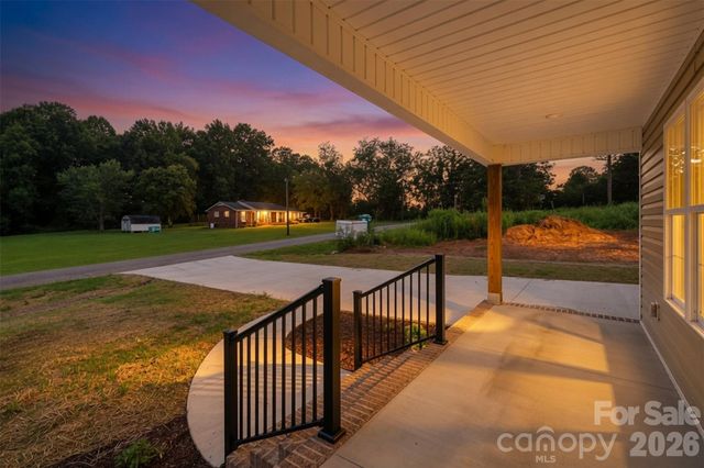 155 Haven Circle, Stony Point, NC 28678