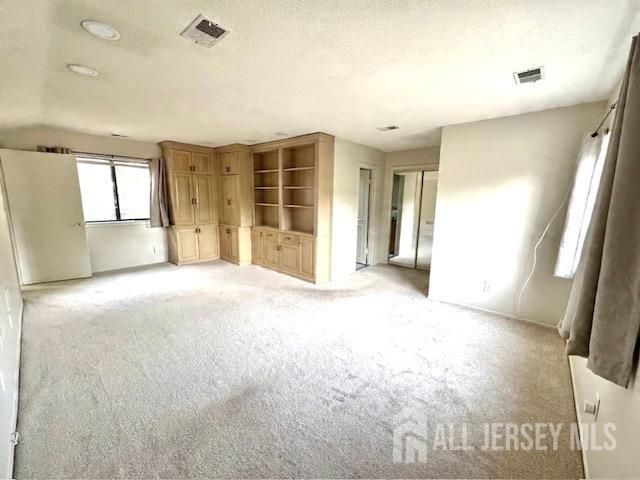 165 Sayre Drive, Plainsboro, NJ 08540