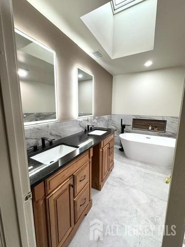 165 Sayre Drive, Plainsboro, NJ 08540