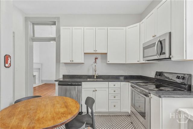 21 W 36th Street, Savannah, GA 31401