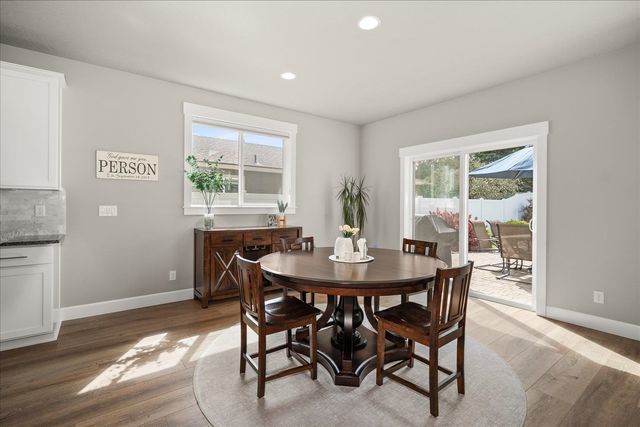 24870 E Stonecrest Ave, Liberty Lake, WA 99019