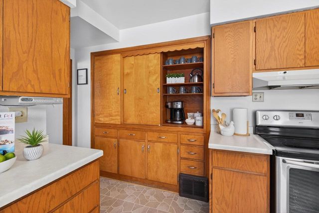 330 MAIN STREET, Oconto, WI 54153