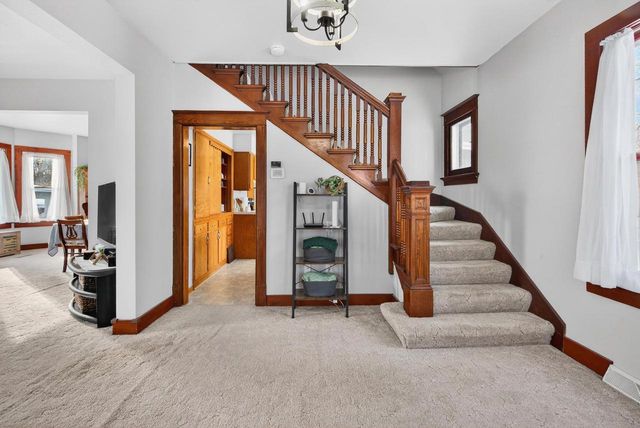 330 MAIN STREET, Oconto, WI 54153