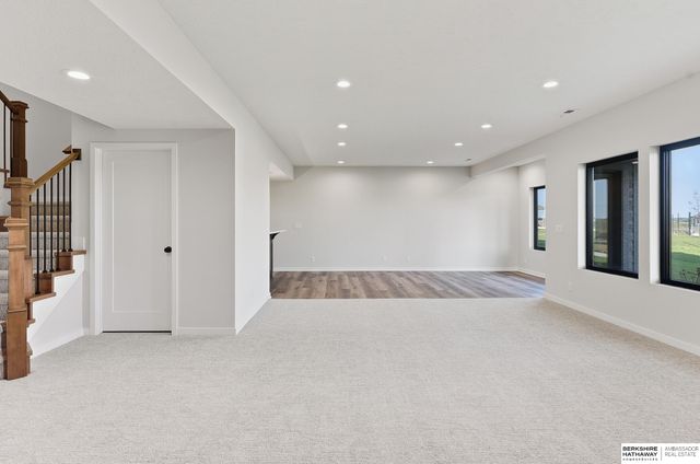 10955 S 102nd Street, Papillion, NE 68046
