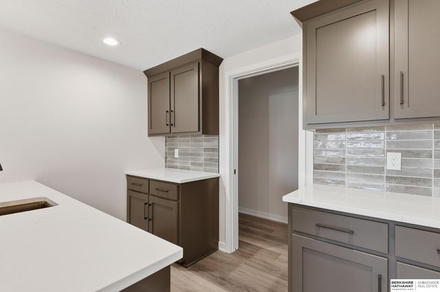 10955 S 102nd Street, Papillion, NE 68046
