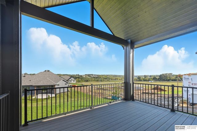 10955 S 102nd Street, Papillion, NE 68046