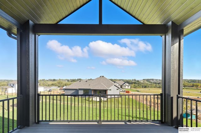 10955 S 102nd Street, Papillion, NE 68046