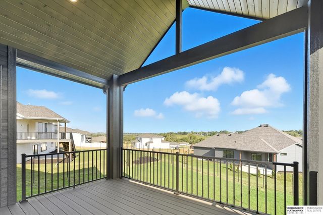 10955 S 102nd Street, Papillion, NE 68046
