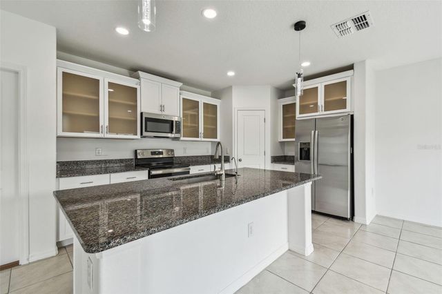 2139 STELLAR BRILLIANCE WAY, Lutz, FL 33558