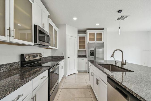 2139 STELLAR BRILLIANCE WAY, Lutz, FL 33558