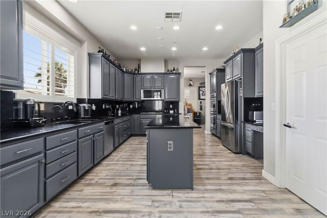 9564 Trattoria Street, Las Vegas, NV 89178