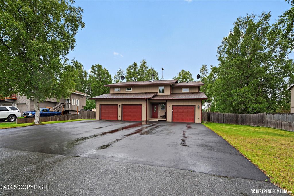 3529 W 41st Avenue, Anchorage, AK 99517