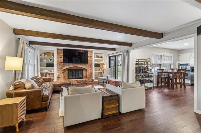 10242 Reeder Street, Overland Park, KS 66214