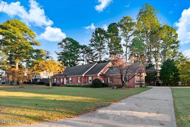 1802 Windsor Road, Kinston, NC 28504