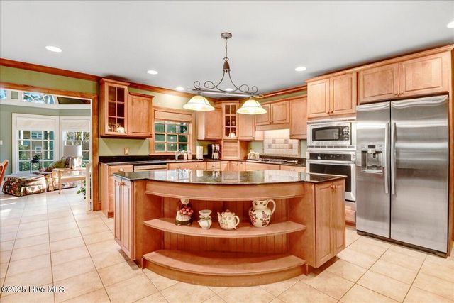 1802 Windsor Road, Kinston, NC 28504