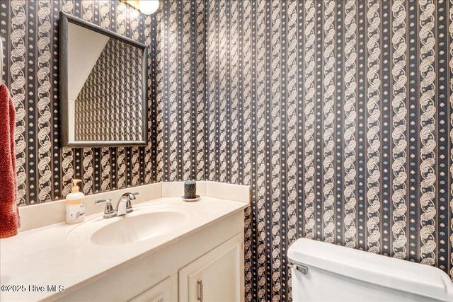 1802 Windsor Road, Kinston, NC 28504