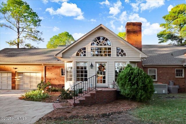 1802 Windsor Road, Kinston, NC 28504