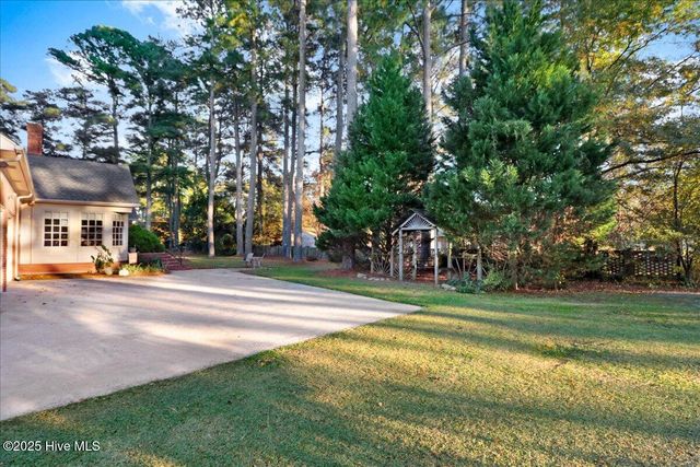 1802 Windsor Road, Kinston, NC 28504