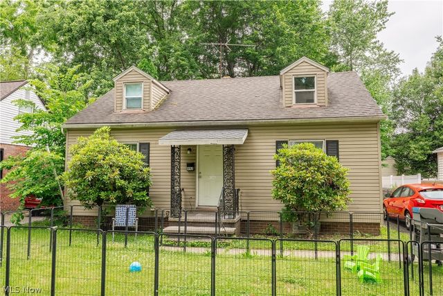 892 Hayden Avenue, Akron, OH 44320