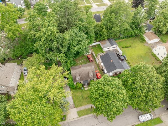 892 Hayden Avenue, Akron, OH 44320