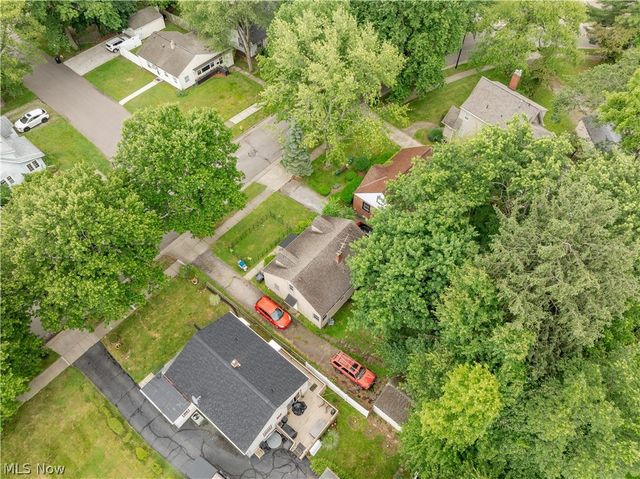 892 Hayden Avenue, Akron, OH 44320