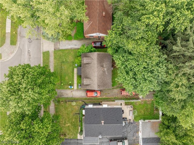 892 Hayden Avenue, Akron, OH 44320