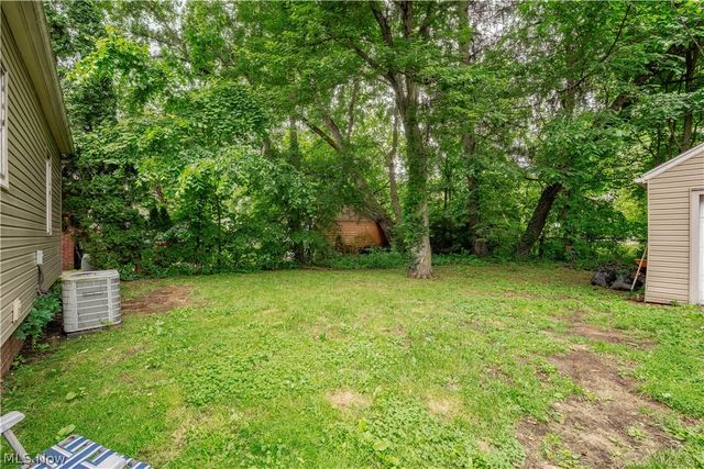 892 Hayden Avenue, Akron, OH 44320