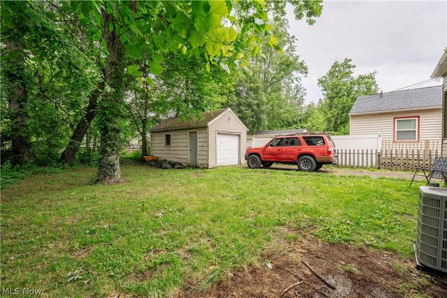 892 Hayden Avenue, Akron, OH 44320