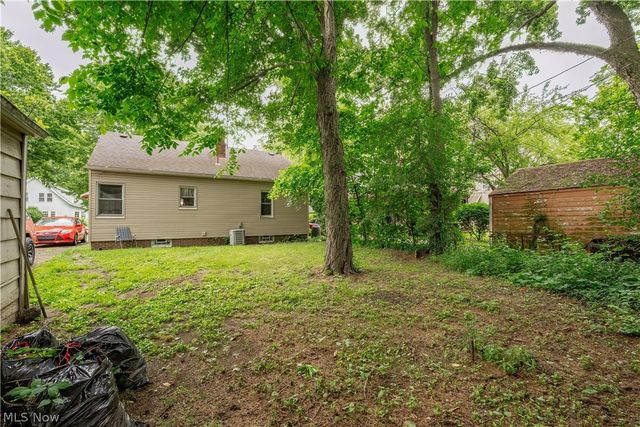 892 Hayden Avenue, Akron, OH 44320