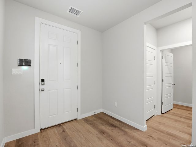 14340 Iron Knight, San Antonio, TX 78253