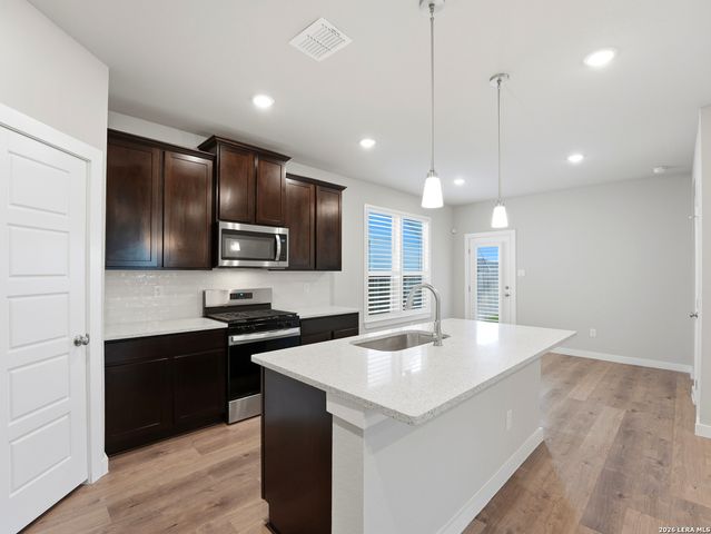14340 Iron Knight, San Antonio, TX 78253