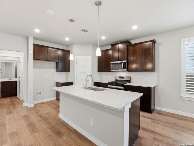 14340 Iron Knight, San Antonio, TX 78253