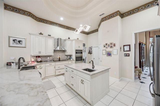 8742 SOUTHERN BREEZE DRIVE, Orlando, FL 32836