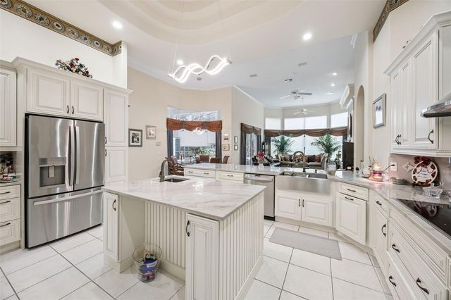 8742 SOUTHERN BREEZE DRIVE, Orlando, FL 32836