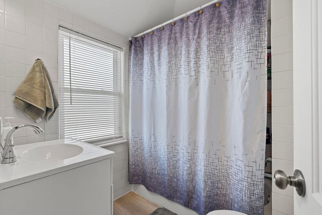 2023 S 23rd Avenue, Broadview, IL 60155