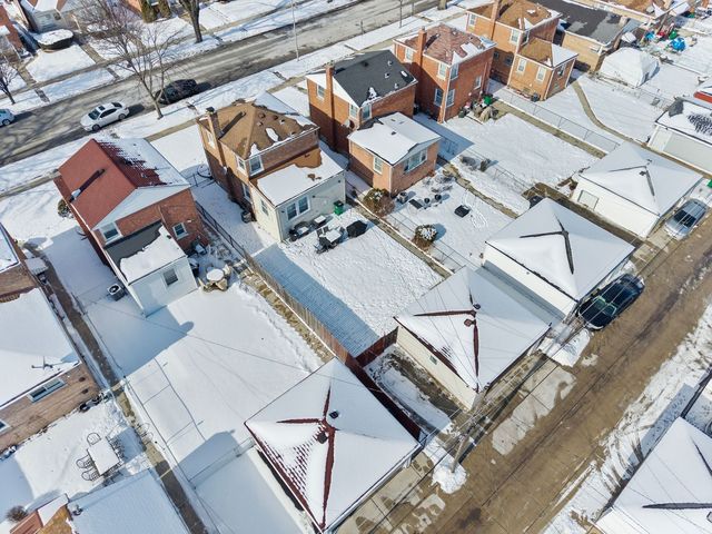 2023 S 23rd Avenue, Broadview, IL 60155