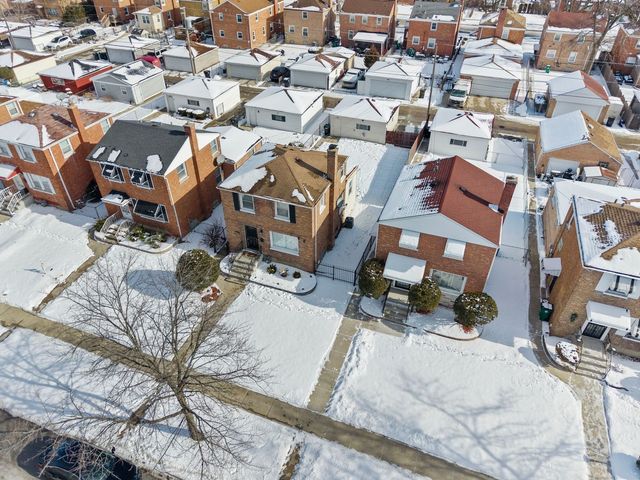 2023 S 23rd Avenue, Broadview, IL 60155