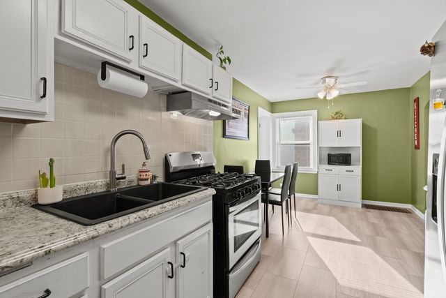 2023 S 23rd Avenue, Broadview, IL 60155