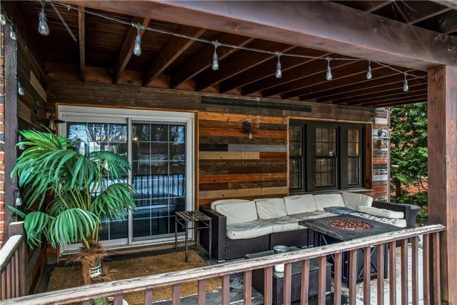 371 Case Ave, Sharon, PA 16146