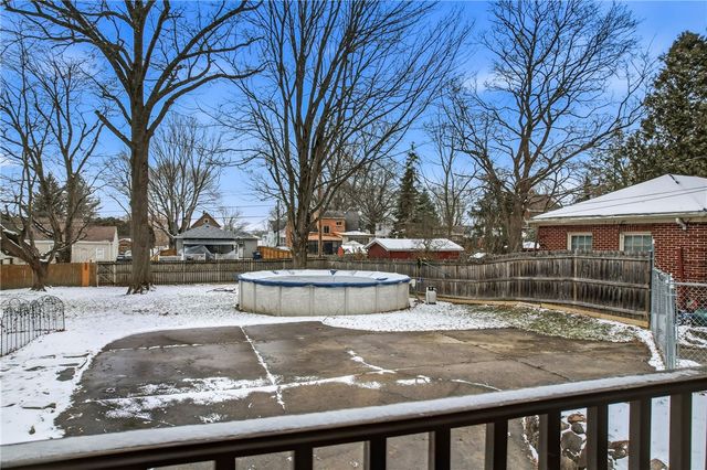 371 Case Ave, Sharon, PA 16146